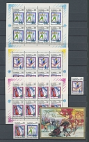 Modern issues of Russian Federation - Collections and Large Lots - COLLECTION IN TWO LARGE STOCKBOOKS: 1992-2005, about 900 mint stamps, 265 miniature and souvenir sheets and 15 stamp booklets, nice level of completion, including …