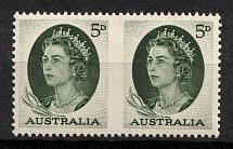 1963 5d Australia, British Commonwealth, Pair (Mi. 323 var, MISSING Vertical Center Perforation)
